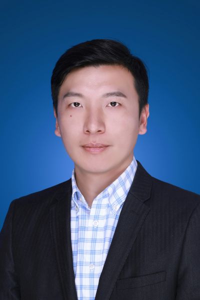 欧迎希,国际学术交流处副处长
